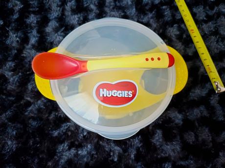 Miska s přísavkou,