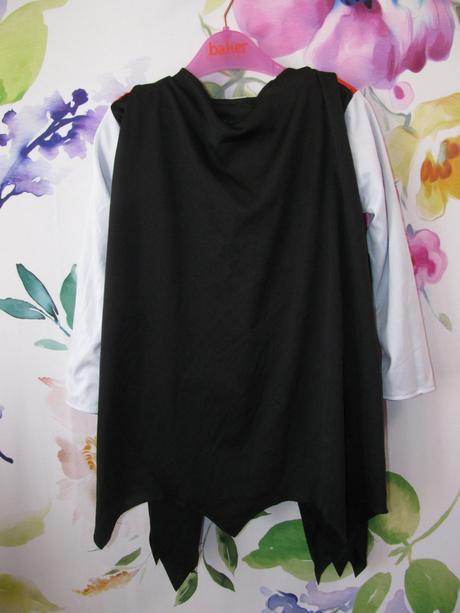 Karneval-3 dílný oboustranný kostým upír, 