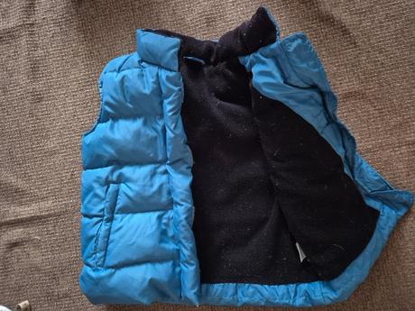 Péřová vesta gap vel. 134, gap,134