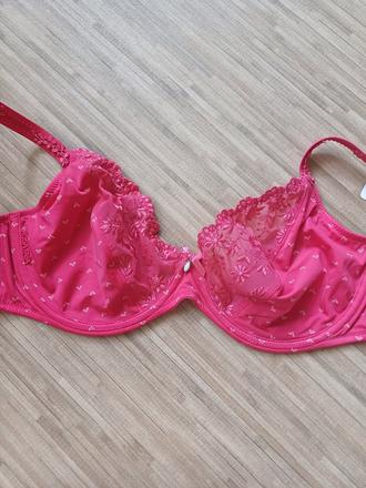 Podprsenka vel.90b nová, 90b