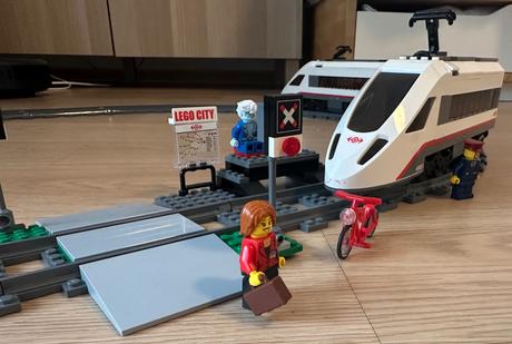 Lego city vysokorychlostní osobní vlak 60051,
