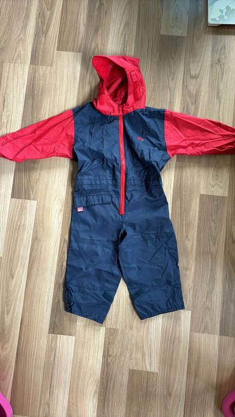 Kombinéza do doště, 92