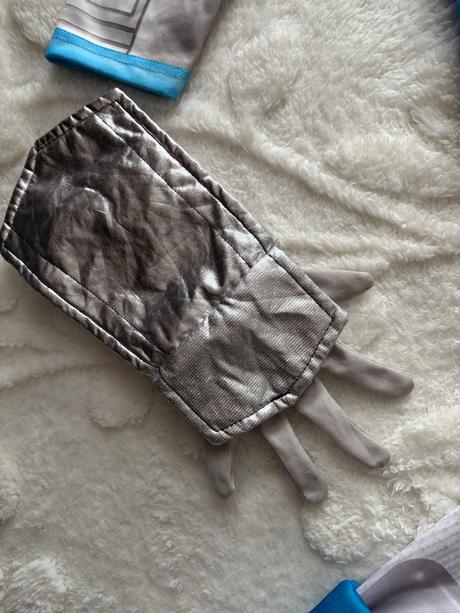 An26/ kostým disney - v.5/6 let, 