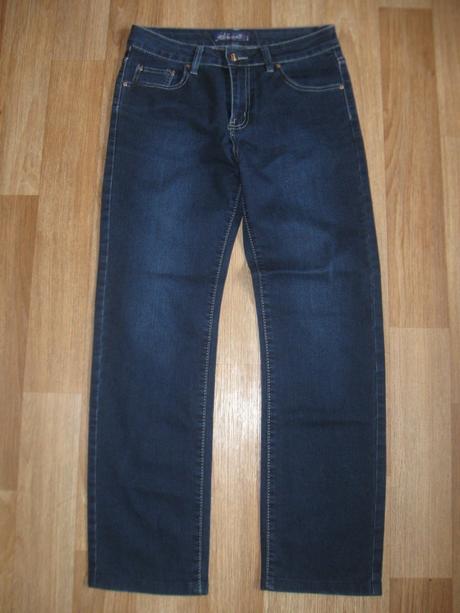 Džíny, 38