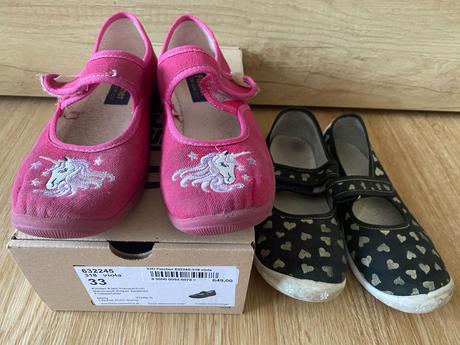 Dívčí bačkory na donošení, 32