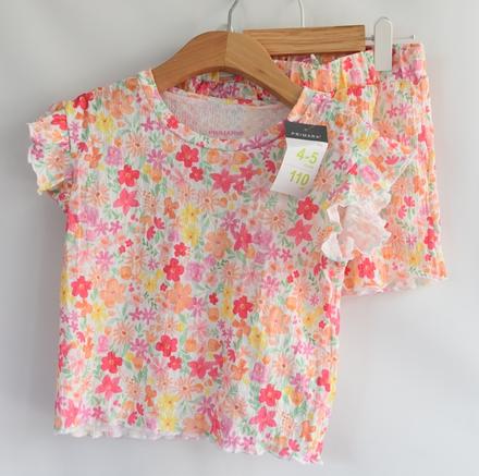 Set vel. 4 - 5 let, primark,110