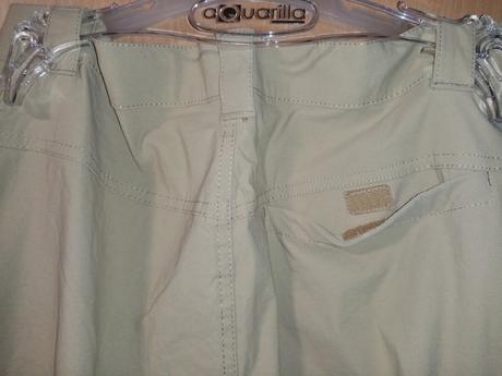 Sportovní kalhoty, 42