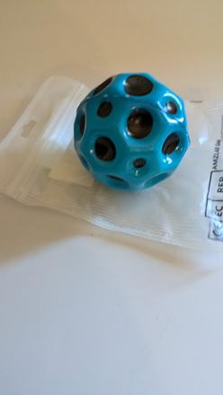 B22 space ball - vysoko skákající gumový míček,