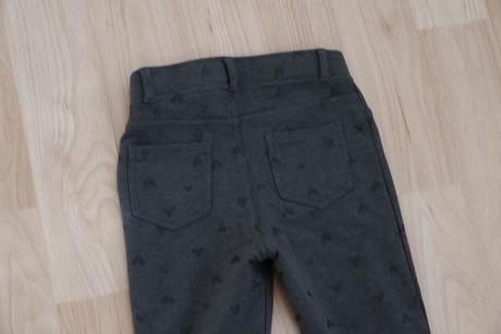Treginy se srdicky - pevnejsi teplejsi material, h&m,134