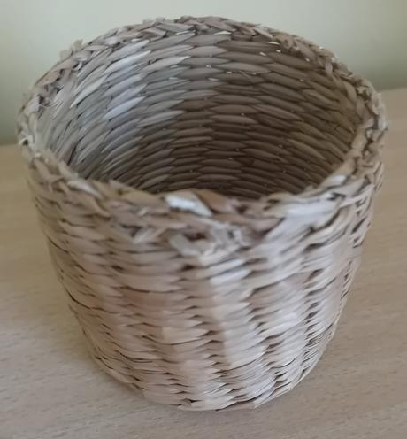 Prouťený košíček,