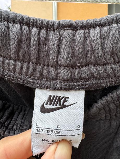 Teplaky, nike,152