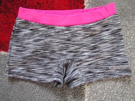 Kraťasy pro holku vel.110/134, 116