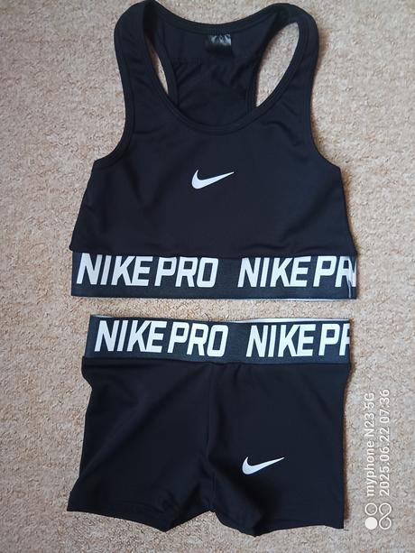 Komplet šortky+bolérko zn."nike", nike