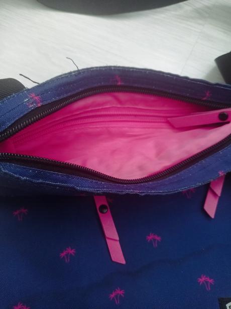 Sportovní taška přes rameno, 