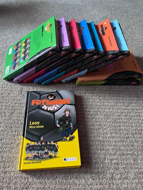 Série fotbaloví divoši,