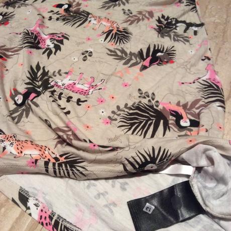 Lehoučké letní šaty se zvířátky zn. h&m, h&m,98