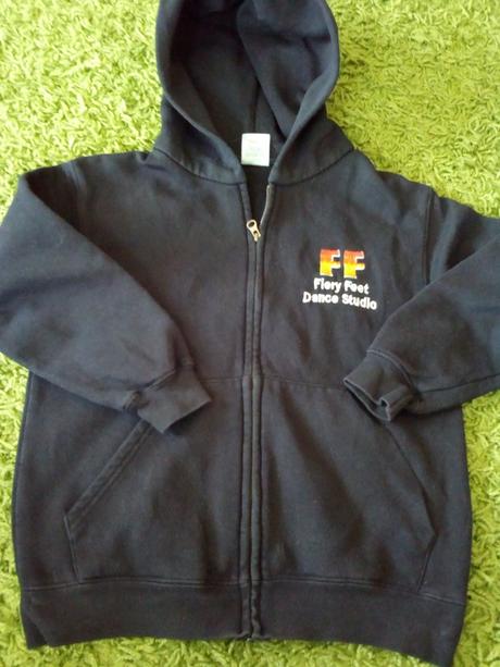 Mikina zn.fiery feet vel.128, 128