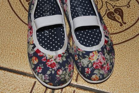 Dívčí cvičky, papuče květy vel. 25 (15,5 cm), camo,25