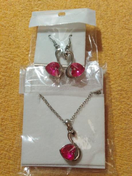 Nový set náušnice a řetízku s přívěskem labutě, swarovski