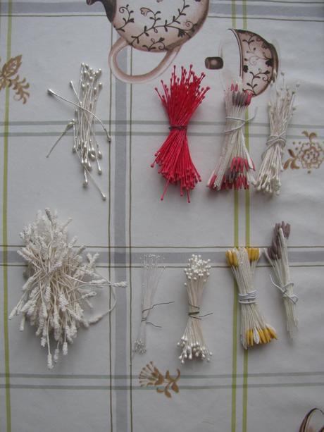 Cukrářské potřeby-květinové drátky a pestíky,