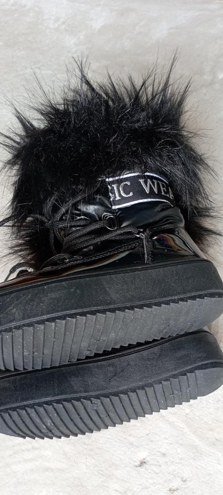 Sněhule zn."royal fashion" vel."30", 30