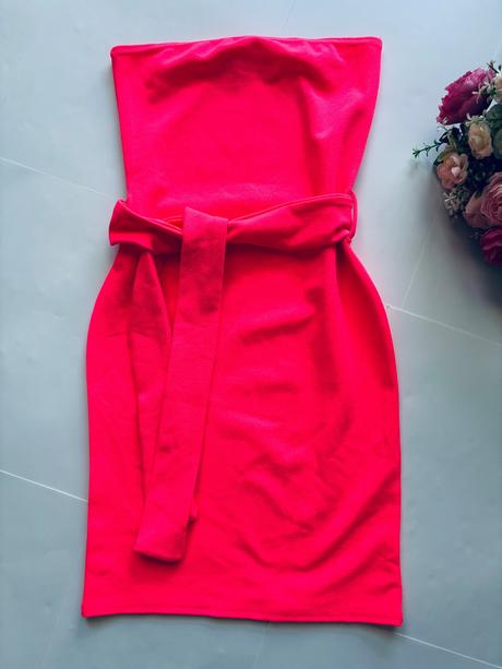 Ob/ šaty neonové barvy-  v.32/34 (13/14 let), 32