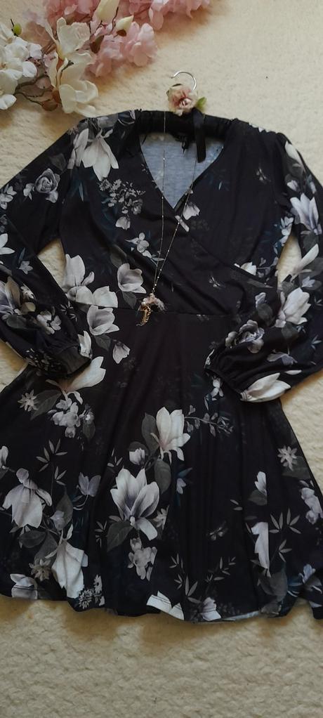 Lipsy květované šaty s dlouhými rukávy, lipsy london,42