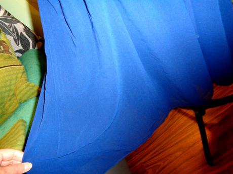 Krásné tmavomodré šaty uk 18, 38 / 46