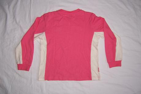 Růžovo bílé tričko, 152