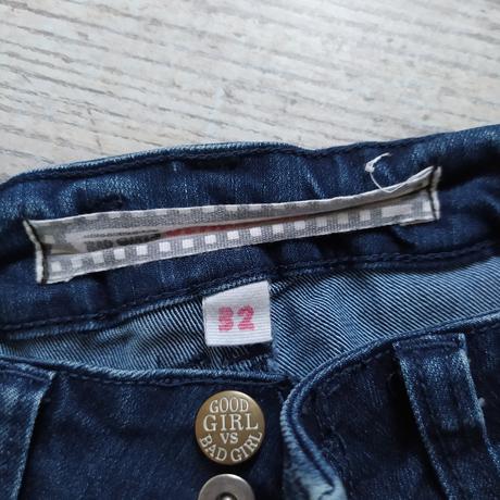 Dívčí /dámské kraťasy, 32