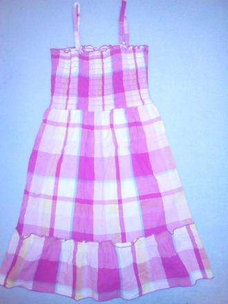 Šaty na ramínka, 122