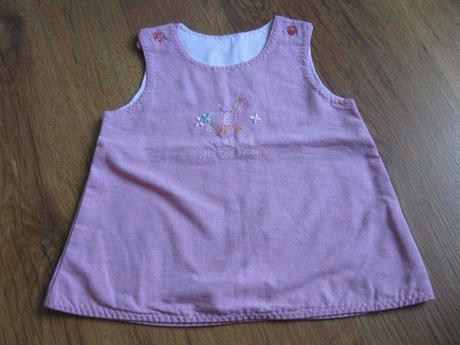 Šatičky s koníkem, 68