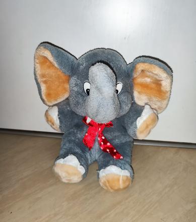 Plyšový sedící slon, 