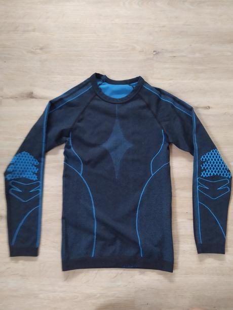 Sportovní tričko, 140