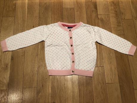 Svetřík s puntíkama, f&f,86