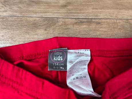 Vánoční legíny, 134