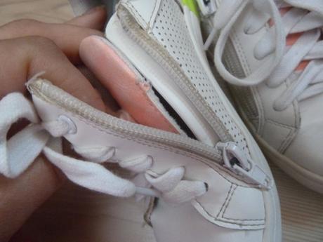 Tenisky se srdíčky, baťa,29