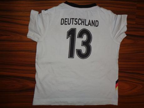 Bílé tričko pro fotbalisty, 104