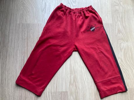 Tepláky pro menší, třičtvrky pro větší, 110