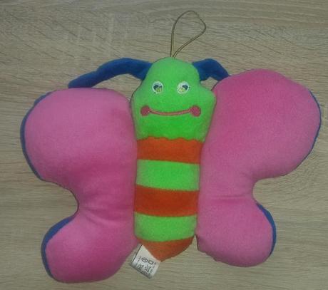 Barevný plyšový motýl,