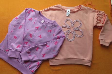 2 mikiny - sv. fialová, lososová, dopodopo,116