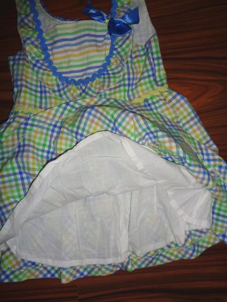 Krásné šaty - i jako slavnostní, 104