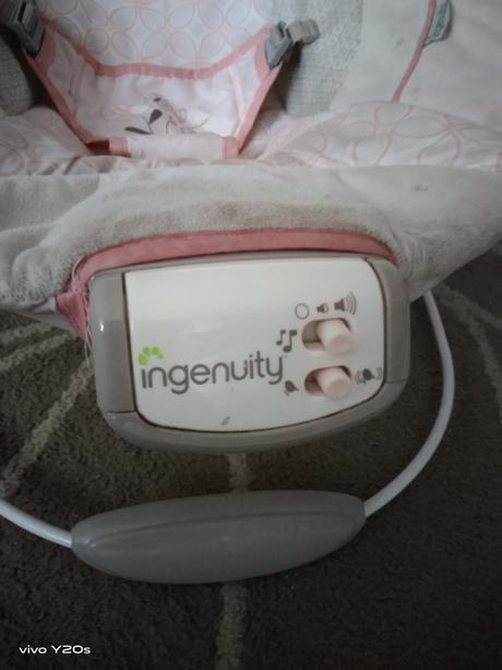 Lehátko pro miminko s hrazdičkou,