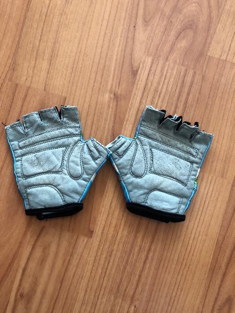 Cyklistická helma vel.s + reflexní vesta, s