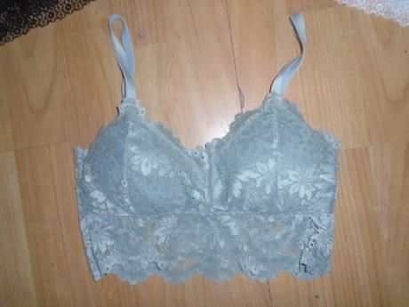 Podprsenka krajková vel xs s výplní braletka, sinsay,xs