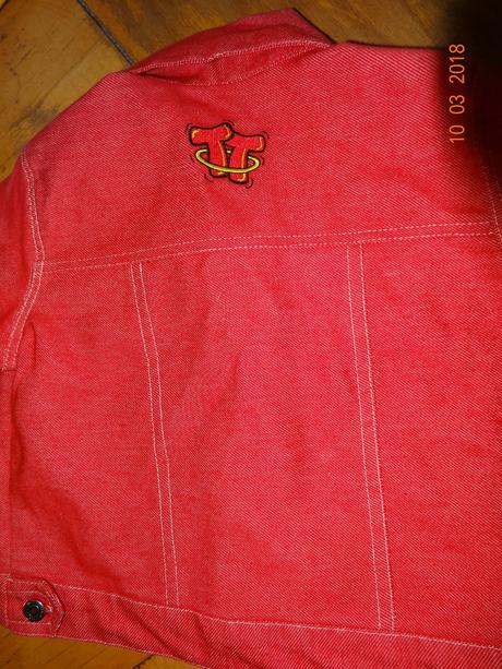 Džínová bundička, 92