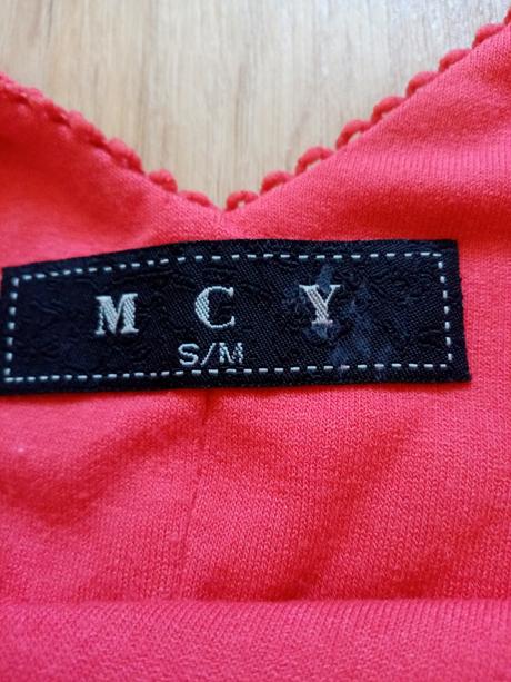 Dámské šaty s kamínky, s