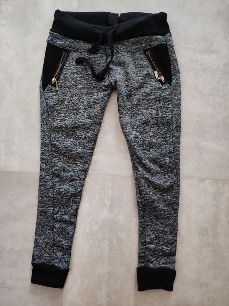 Tepláky vel. 110-116, 110