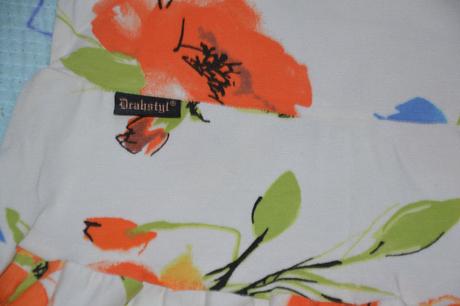 Smetanové květinové šaty, český výrobek, 110