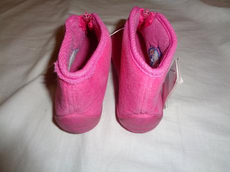 Krásné měkoučké růžové bačkůrky - vpředu zip, 25